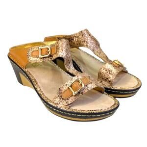 Alegria Lara Posh Gold Sandals EUC $110 Size 38 US 8/8.5    S3495
